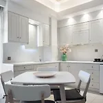 Apartment Forum *